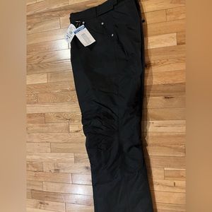 Women’s ski pants
